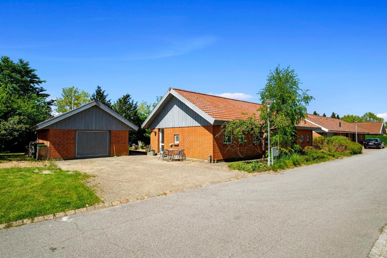 1 private room in Billund Exterior foto
